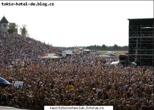 pics concerte pun concert unu aki scena mii fani