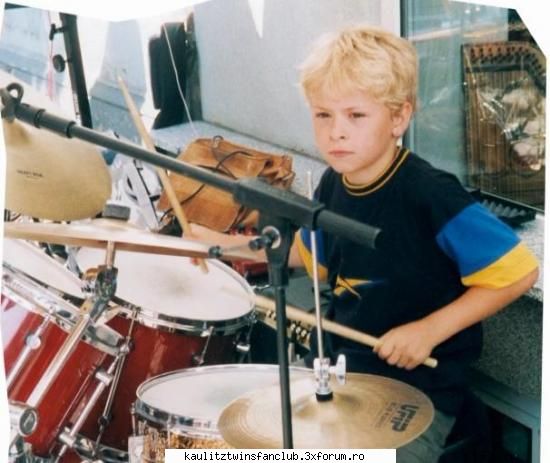 prea place gustav??? nu-y asha poza asta chiar sweet xd?? scumpik hehe