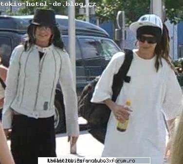 minciuni cik bill seamana michael jackson shi&nbsp; bild zis poza bill poarta fusta