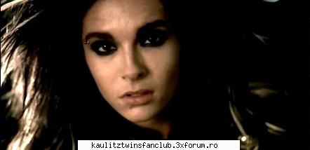 spring nicht video pt. vrut fana care aruncat bloc pt. ei...de fapt video-ul este dedicat ei...