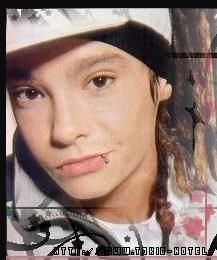 tokio hotel zopel nici makr nam gasit albumul dar fine bukur ei//poate vor veni shi noi &nbsp;