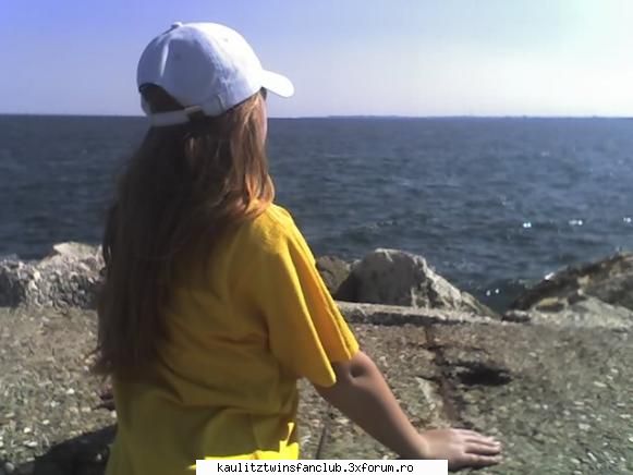 poje noi!:d aici ..nu eram tunsa