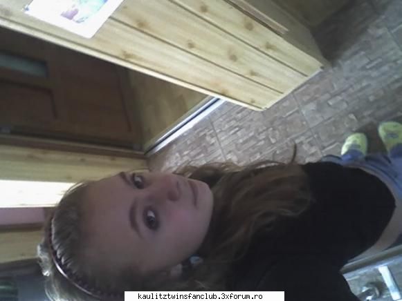 poje noi!:d nujt adoor pooza asta :-??&nbsp; &nbsp; &nbsp;