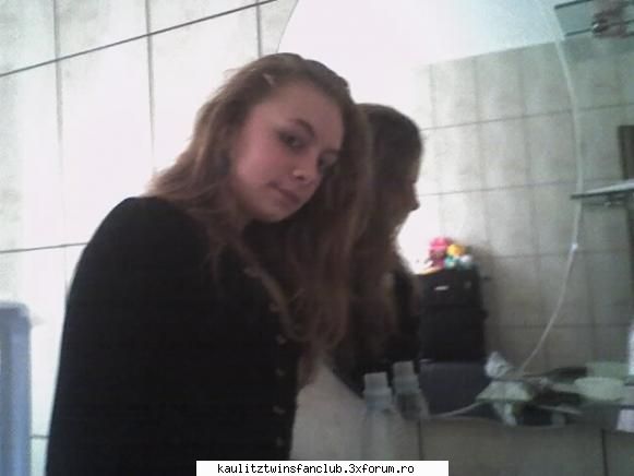 poje noi!:d :x:x:x ..hmm ..da yoo ..si sormea geamana )&nbsp;