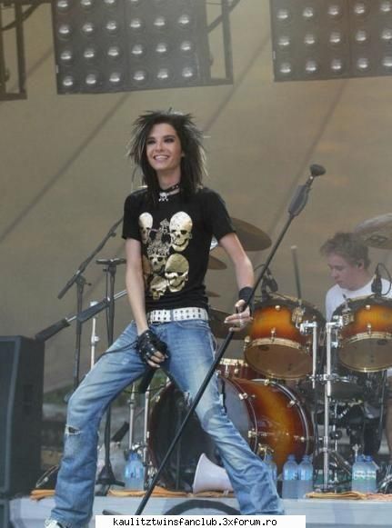 poze funny kei tokio hotel :d:d &nbsp; uitatzi-va aiciea bill unde ztine mana &nbsp; &nbsp; &nbsp;