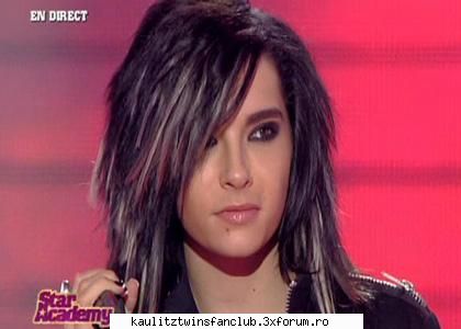 tokio hotel ureaza sarbatori fericite! dupa cum citesc, sunteti cam lipsiti idei, parerile voastre