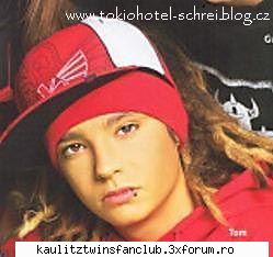 hate you!! tom kaulitz are lui bill.si face parte din trupa tokio hotel.este baiat casey,la fel