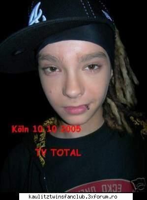 poze funny kei tokio hotel :d:d manance Kiss 666